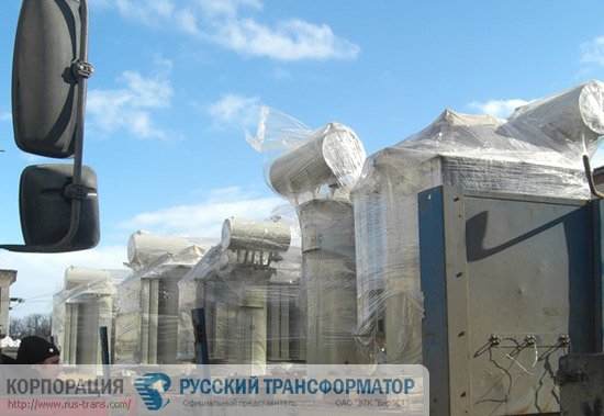 Трансформаторы масляные на автовозе.